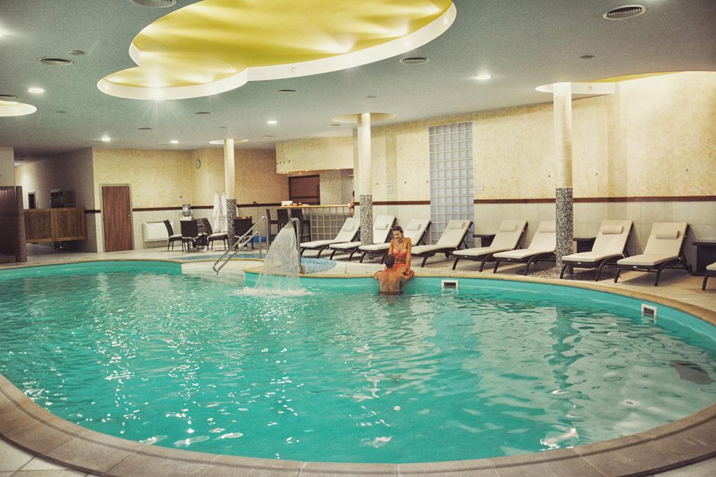 Hotel Victoria Martin Bagian luar foto