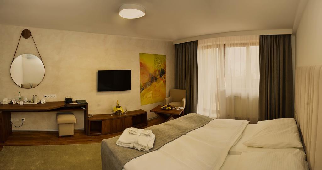 Hotel Victoria Martin Bagian luar foto