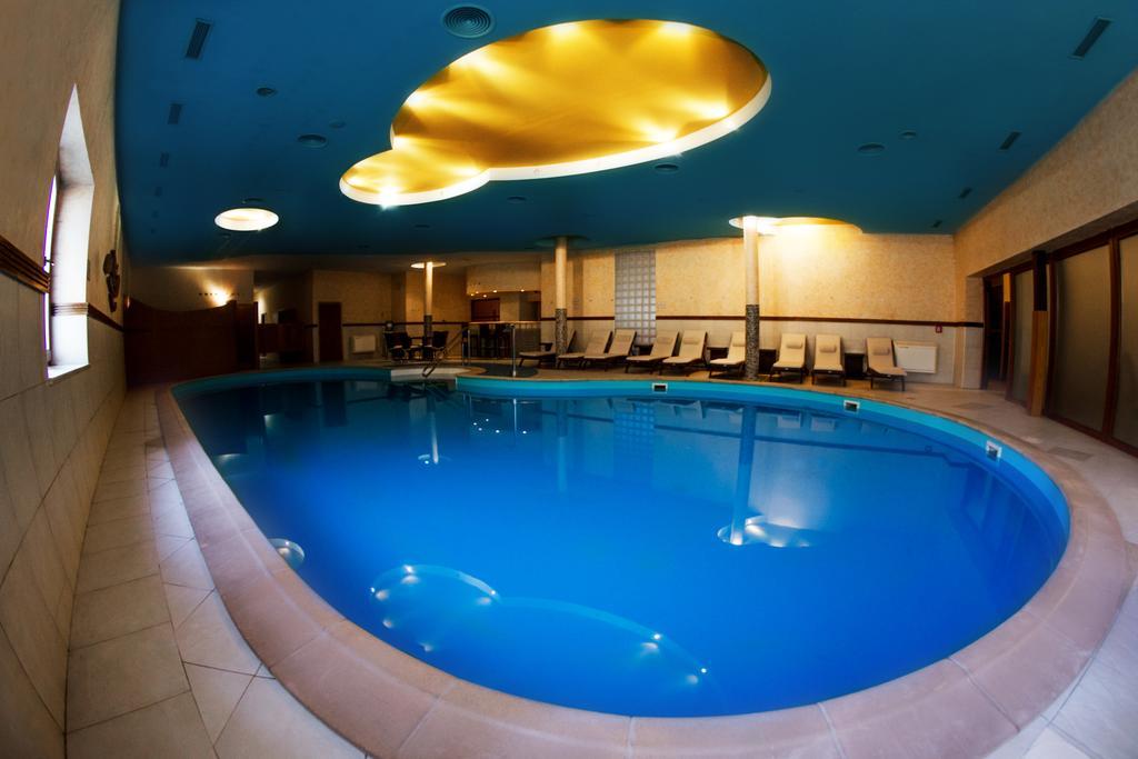 Hotel Victoria Martin Bagian luar foto