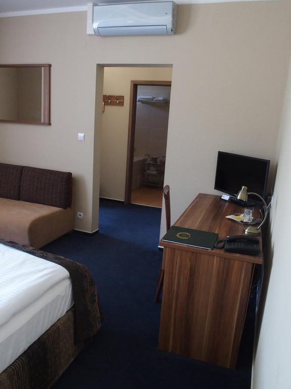 Hotel Victoria Martin Bagian luar foto